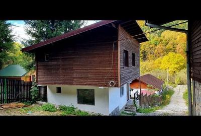 Casă cu 3 camere în Central