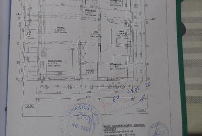 Casă cu 6 camere cu Teren 461 Mp în Găureni - 2
