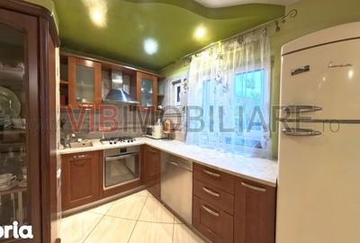 Apartament cu 4 camere în Central - 2