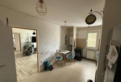 Apartament 2 camere, semidecomandat - zona Astra - 3