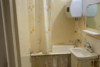 Apartament cu 2 camere semidecomandat, mobilat în Micro III - 7