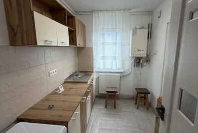 Apartament cu 2 camere semidecomandat în Astra - 2