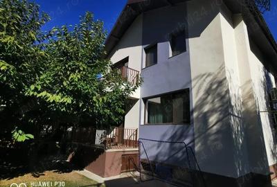 Casă cu Teren 465 Mp în Central - 1