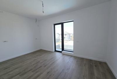 Vila individuala cu piscina si fireplace - 4 camere - 3 bai - dressing - 8