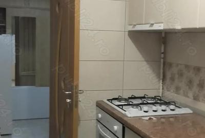 Ofer spre inchiriere apartament cu 2 camere, in apropiere de Lotus, Sighisoara
