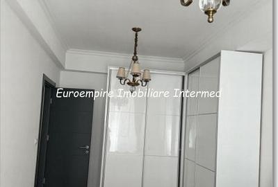 De vanzare apartament cu 2 camere, zona INEL 2 - 2