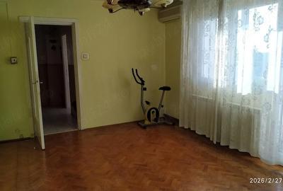 Apartament cu 3 camere semidecomandat în Circumvalațiunii - 7