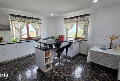 Casă cu 7 camere cu Garaj în Luizi-Călugăra - 7