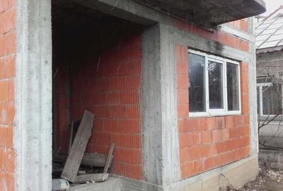 Casă cu 4 camere cu Teren 314 Mp în Bariera Vâlcii - 1