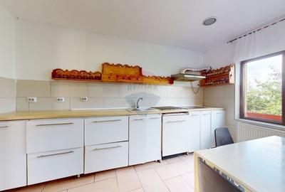 Hotel/Pensiune, de 316 mp, în Sohodol - 9