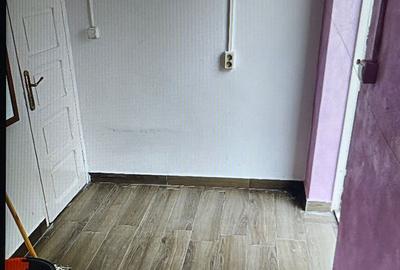 Spațiu comercial, de 9 mp, în Central - 4