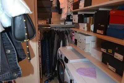 Apartament cu 3 camere decomandat în Tractorul - 17