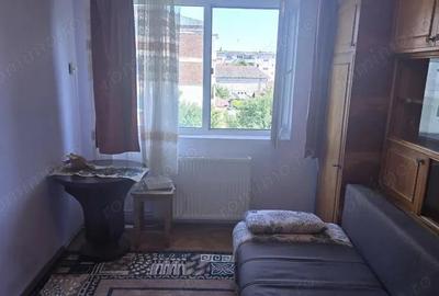 Vand garsoniera cu 2 camere in Deva, zona Gojdu (str. Viitorului), etaj 3, mobilat Vand garsoniera cu 2 camere in Deva, zona Gojdu (str. Viitorului), etaj 3, mobilat - 12