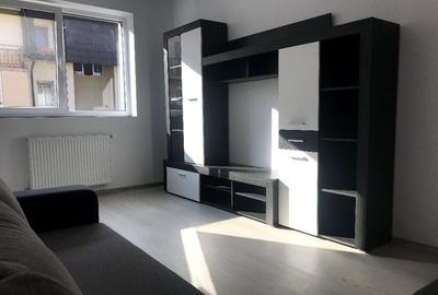 Apartament cu 2 camere decomandat, mobilat în Florești