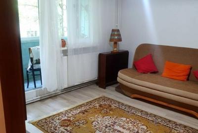 Apartament cu 4 camere decomandat în Titan - 1