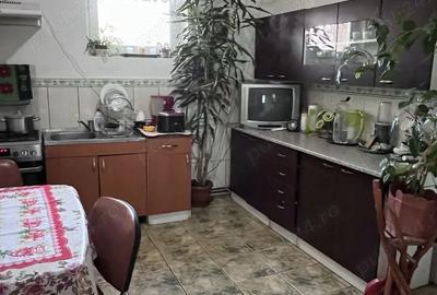 Casă cu 2 camere în Central - 1