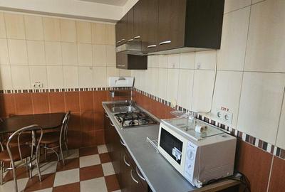 Spațiu comercial, de 902 mp, în Central - 11