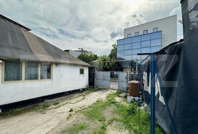 Teren de 215 mp, în Central - 2