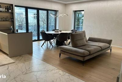 Apartament cu 4 camere în Central