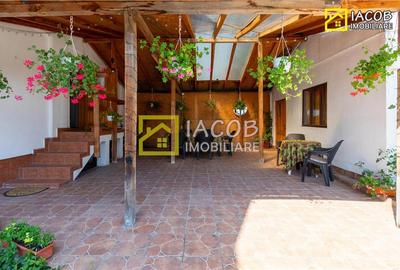 Casă individuală cu 8 camere cu Canalizare în Dumbrava Roșie - 4