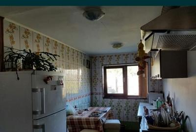 Casă cu 4 camere în Noua - 4