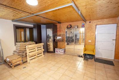 Casă cu 5 camere cu Teren 694 Mp în Șendreni