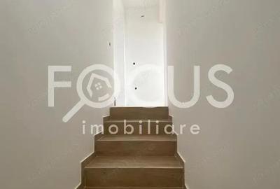 Casă cu 4 camere în Central