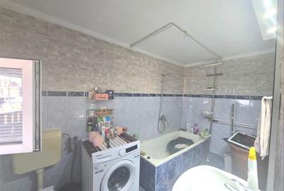 Casa de vanzare in zona centrala Oltet - 9