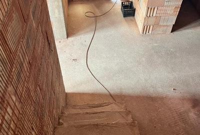 Casă cu 5 camere cu Teren 3100 Mp în Frătăuții Vechi - 3