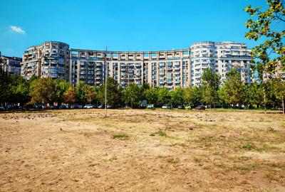 Pta.Alba Iulia stradal,vedere spatele blocului | Apartament cochet in bl.monolit - 1