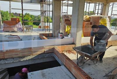 Casa de vanzare tip duplex Valea Voievozilor - 2