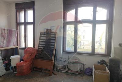 Apartament 2 camere + apartament cu 1 camera de vanzare ultracentral - 17