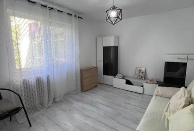 Apartament cu 3 camere decomandat în Alexandru cel Bun - 9