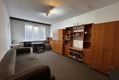 Apartament cu 3 camere decomandat, mobilat în Rahova