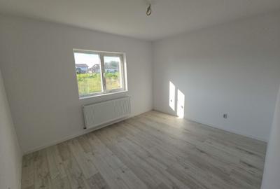 Casă individuală cu 4 camere cu Teren 452 Mp în Săbăreni - 11