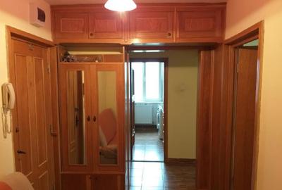 Apartament doua camere, deco, hol patrat, etaj zece, Tic Tac - 2