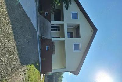 Casă cu 6 camere cu Teren 2900 Mp în Șiștarovăț - 9