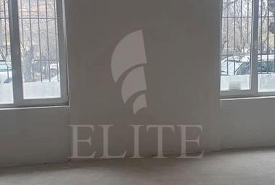 Apartament cu 4 camere în Central - 16