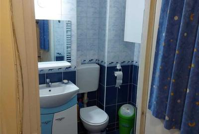 Apartament cu 2 camere decomandat, mobilat în Medicină
