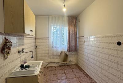 Apartament cu 2 camere decomandat în Vest