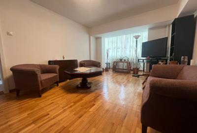 Apartament cu 3 camere decomandat în Unirii