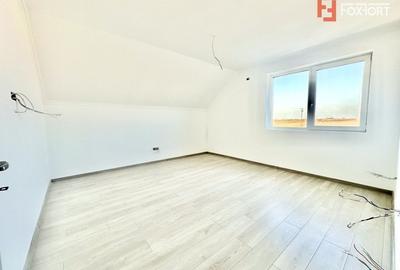 Duplex cu 4 camere cu Canalizare în Moșnița Nouă - 10