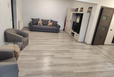 Apartament spatios de vanzare - Floresti str Florilor - 2