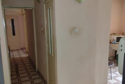 Apartament cu 3 camere decomandat în Rogerius