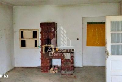 Casă cu 4 camere cu Teren 1079 Mp în Vârfurile - 13