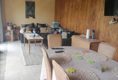 Casă cu 4 camere în Central - 3