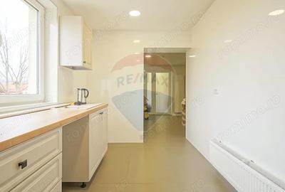 Casă cu 3 camere cu Teren 1400 Mp în Stupini - 10