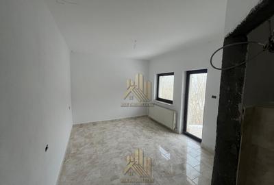 Casa/Vila de vanzare in Moieciu de jos, Drumul Carului 10 camere - 12