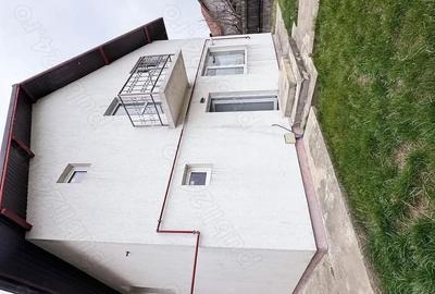 Casă cu 5 camere cu Teren 400 Mp în Dumitrana - 6
