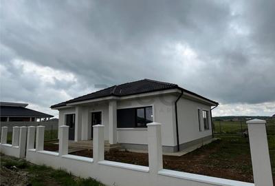 Casă cu 4 camere cu Teren 520 Mp în Sânmartin - 12